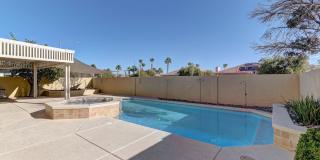 5 bed / 3 bath / 3 car with Pool & Spa Gallery 24