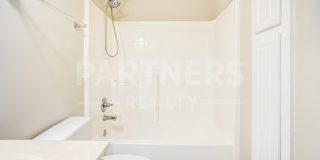 1336 Cameron Court Gallery 17