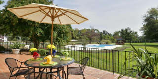 Luxurious living in Potomac! Main House and Guest House included! Gallery 24