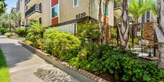 Parkway Plaza Apartments Gallery 48