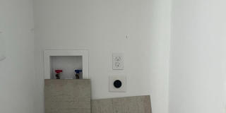 113-B JOHN Street W Gallery 6