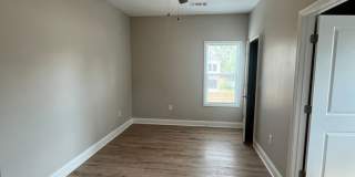 215 N Elm Gallery 29