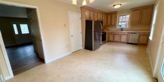 3 Bedroom 2.5 Bathroom Home Available in Elizabethtown! Gallery 12