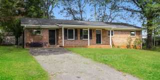 1141 Carolina Cir Gallery 1