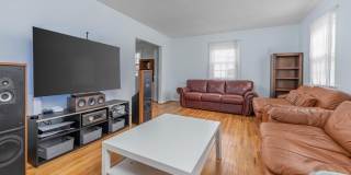 307 DICKINSON ROAD Gallery 6