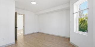 260 S 10Th St Gallery 15