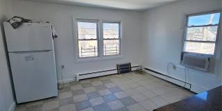 196 S Franklin Street Gallery 3