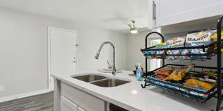 Bay Crossing Apartments Gallery 12