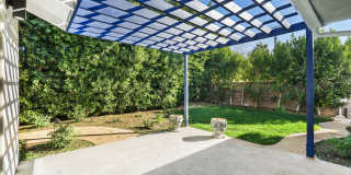 5622 Wish Avenue Gallery 17