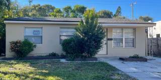 4/2 Home for rent, all tile floor, granite counter tops, new cabinetry, central ac. Gallery 13