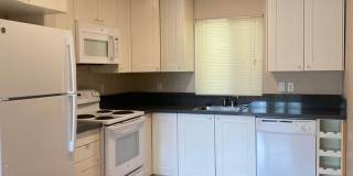 1 Bedroom HOME in Downtown Davis Gallery 1