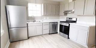 Updated 3 bedroom, 1 bathroom home close to Downtown Columbia Gallery 3