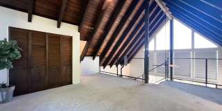 Stunning Alta Heights Hillside Home with Panoramic Views & Expansive Deck Gallery 28