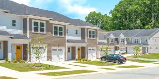 Oak Lake Townhomes Gallery 1