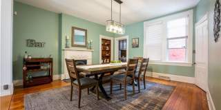 Stunning South Side 3BR - Skyline Views, Master Suite & Finished 3rd Floor Gallery 7