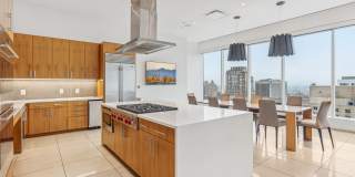 1919 Market Gallery 26