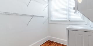305 Main St Gallery 48