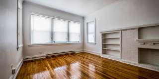 8000 S Ellis Ave Gallery 3