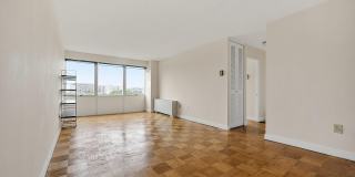 1301 DELAWARE Avenue SW Gallery 8
