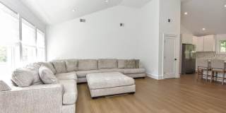 17 Grandview Avenue Gallery 15