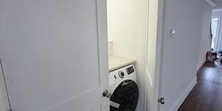140 Rockwell St Gallery 11