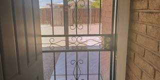 Beautiful and Pristine Condition - 3 bed 2 Bath - Close to Davis Monthan Air Force Base Gallery 15