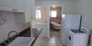 Charming 2 Bedroom Home with Bonus Room, Fenced Yard & Washer/Dryer Gallery 8