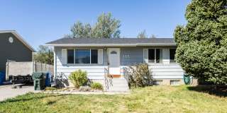 AWESOME 5 BED 2 BATH HOME IN POCATELLO WITH WASHER AND DRYER INCLUDED Gallery 1