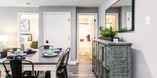 Huntington Exchange Dover Gallery 4