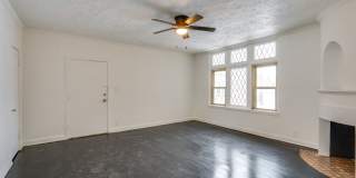 2828 South Moreland Blvd Gallery 21