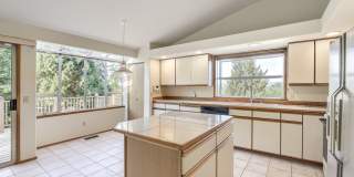 Well-Equipped 3 Bed 2 Bath Renton Home w/ 2-Car Attached Garage! Gallery 8