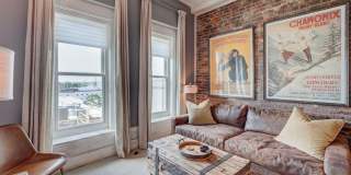 Luxury Furnished River View Condo in the Heart of Downtown Wilmington Gallery 13
