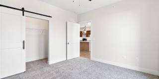2 Russell Slade Blvd Gallery 36