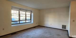 375 Glendale Gallery 8