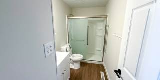 Newly Rehabbed 4BR Home in Hamilton Schools w/ Full Basement Gallery 6