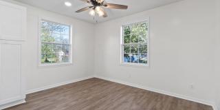 Pet Friendly Renovated Three Bedroom with Basement! Gallery 11