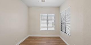 16195 W GLENROSA Avenue Gallery 19