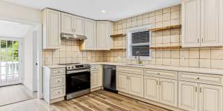 42 Forsythe St Gallery 10