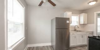 3 bedroom/1 bath Single House! Gallery 21