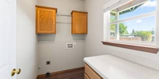 Live in Redmond Oregon Gallery 7