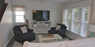 70 Houston Avenue unit: 70 Gallery 4