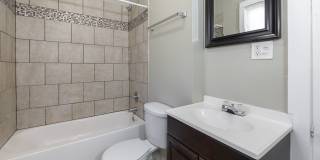 Hawthorne Street Gallery 64