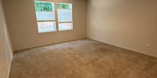 Beautiful 3 Bedroom 2 Bathroom Home Available Now Gallery 14