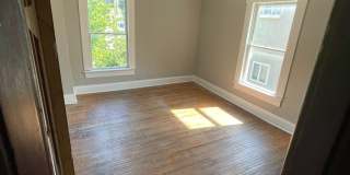 4 bedroom 2 full bath House Gallery 20