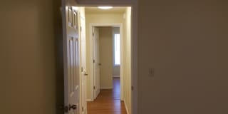 Beautiful 3 Bedroom, 2 bathroom House in Great Quiet Neighborhood. Gallery 22