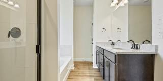 Must see single story 4 bed/3 full bath floor plan in sought after Fairview Gardens! Gallery 6