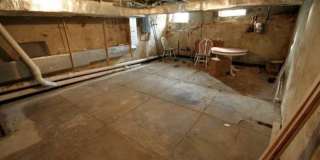 219 HERMITAGE Street Gallery 13