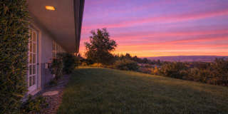 Architect’s Dream with Panoramic Valley Views in Private Calabasas Cul-de-Sac Gallery 29