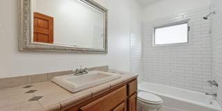 6Bed/4Bath in West Campus 6Bed/4Bath in West Campus Gallery 23