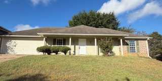 3Bed 2bath in Ridgeland Gallery 1